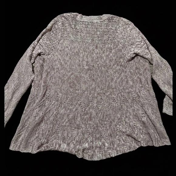 Two-One-Two New York Women’s Cardigan – Open Knit Lightweight Sweater - Picture 3 of 3